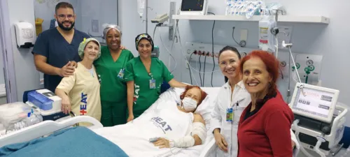 A escritora agradeceu ao Hospital Estadual Alberto Torres pelo tratamento