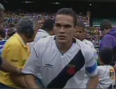 Ex-jogador defendeu o clube em 2003