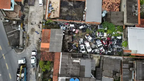 Objetivo da operação é coibir a comercialização de peças de carros roubados