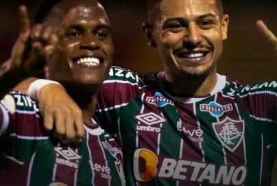 Arias e Keno deixaram dois gols cada um