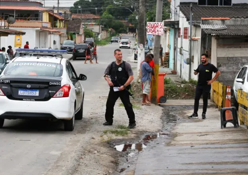 Agentes da DHNSG realizaram a perícia no local do crime