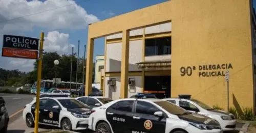 Agressor foi preso por agentes da PM e encaminhado pra a 90ª DP