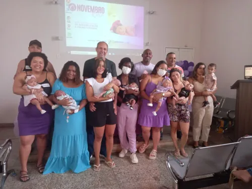 Pais de bebês prematuros que ficaram na UTI neonatal do HEAL e já estão em casa