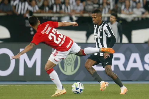 Botafogo vêm de quatro vitórias seguida e quer se isolar ainda mais na liderança