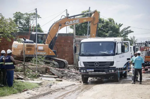 Força da água destruiu casas e causou prejuízos aos moradores