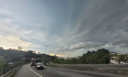 Imagem ilustrativa da imagem Mais água! Niterói emite alerta de temporal para tarde desta sexta