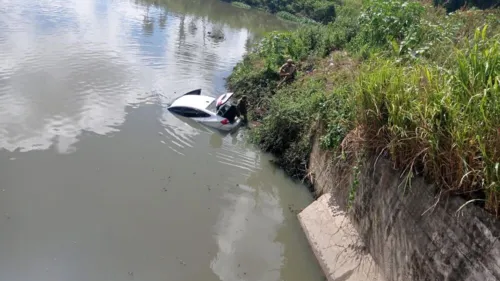 Suspeito tentou fugir após ser abordado por agentes da PRF