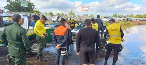 Equipe da Defesa Civil e Guarda Municipal de Niterói foi liderada pelo tenente-coronel Walace Medeiros