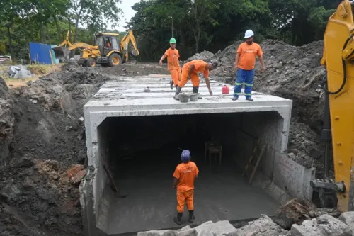 Obras visam acabar com os alagamentos no Barreto e na Engenhoca