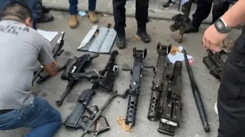 As armas foram interceptadas nesta quinta-feira (19)