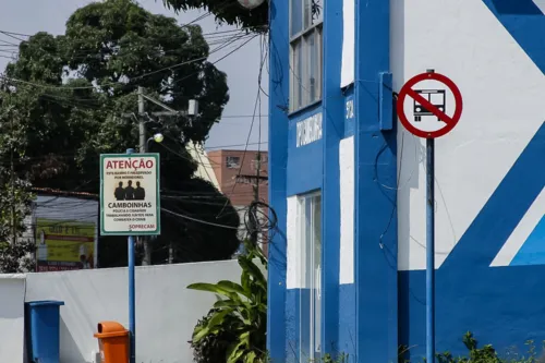 Ônibus não podem circular dentro do bairro atualmente