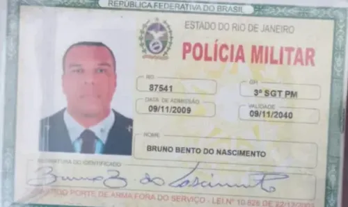 Policiais da Draco realizaram buscas na casa do sargento nesta terça