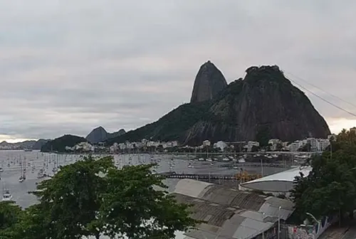 Nesta segunda, as temperaturas permanecerão estáveis e elevadas, com mínima de 21°C e máxima de 37°C