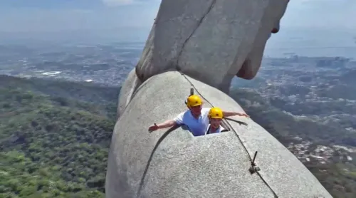 Em 1991, o artista havia subido nos braços do Cristo