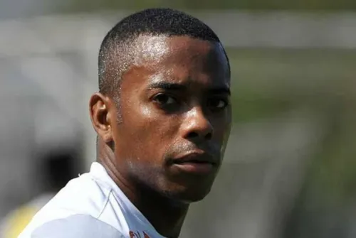 Robinho foi condenado em 2013 por estupro contra uma jovem