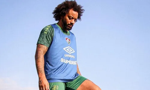 Marcelo deve ganhar a vaga na lateral neste domingo