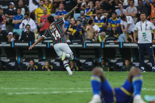 Primeiro gol do tricolor foi marcado pelo Cano