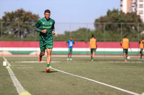 Thiago Silva assinou com o clube carioca até junho de 2026