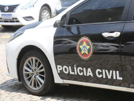 A ação foi feita por policiais civis da 14ª DP (Leblon) e da 12ª DP (Copacabana)