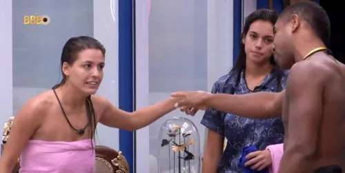 Bia e Davi protagonizam briga no último sincerão do BBB24