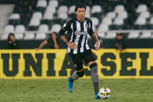 Victor Cuesta não vai permanecer no Botafogo em 2024