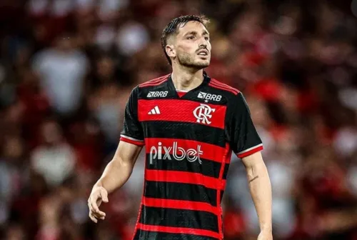 O lateral esquerdo tem sua estreia no flamengo