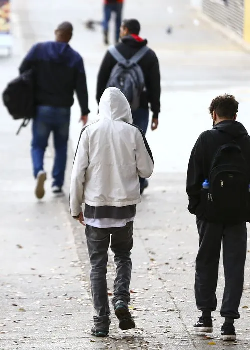 O objetivo é arrecadar roupas quentes para quem mais precisa