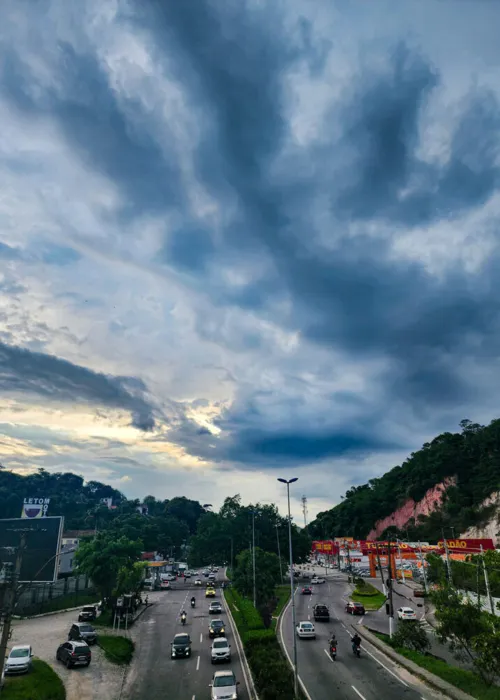 Há chances de alagamentos e transbordo de rios