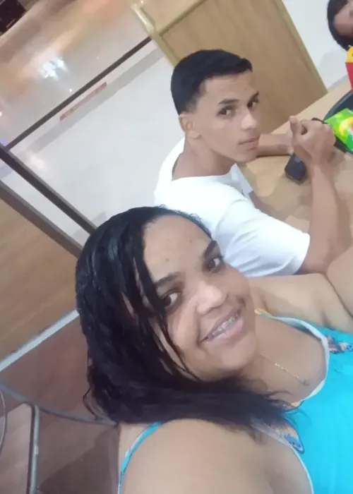 Mãe diz que filho não teve autorização para vir para o Rio em excursão