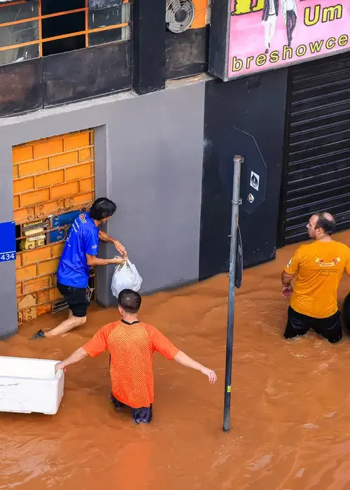 Equipe enviada de Niterói tem amplo conhecimento da região afetada pela enchente