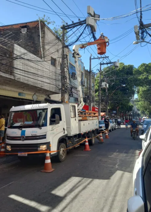 Ligações irregulares podem causar curtos-circuitos e sobrecargas na rede elétrica