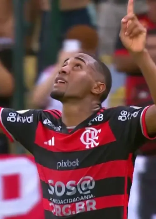 Lorran marcou um gol e deu uma assistência na partida