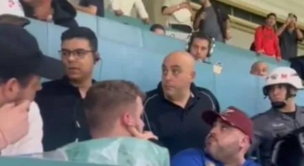 Profissional foi retirado do estádio por PM