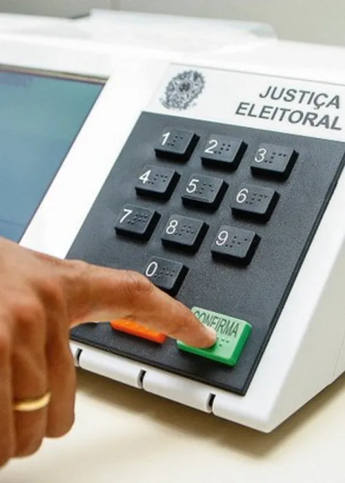 Eleitores devem estar com cadastro regularizado para votar este ano