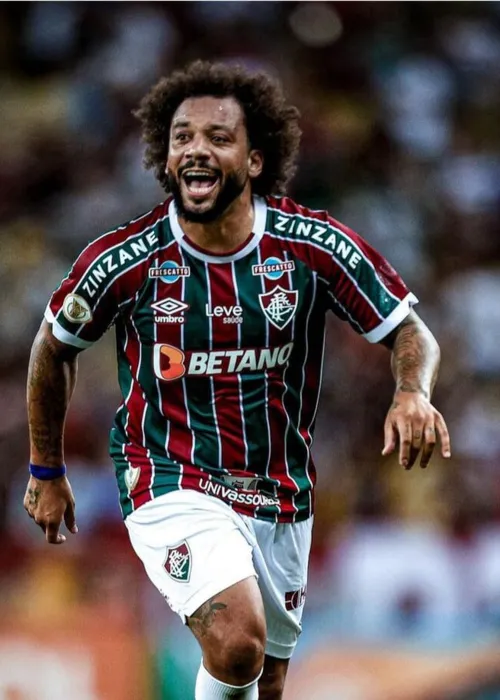 Marcelo elogiou os jogadores e técnico do Manchester