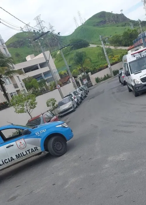 Parte do policiamento ficou concentrado na entrada do Zumbi