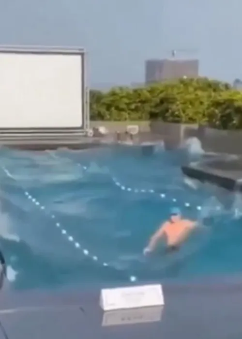 Turista fica preso na piscina durante terremoto