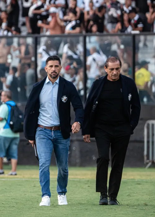 Emiliano e Ramón Diaz podem retornar ao Vasco da Gama