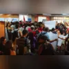 Os estudantes pedem a revogação do Ato Executivo de Decisão Administrativa