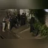 Segundo a Polícia Civil, o homem espancou a namorada até se cansar e depois fugiu