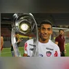 Jhon Arias tem contrato com o Fluminense até 2026