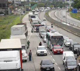 Acidente para BR-101 na volta para casa