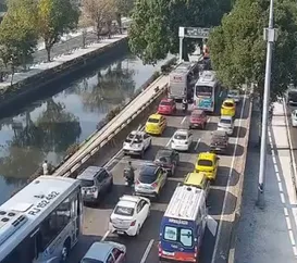 Tudo parado! Acidente na saída da Ponte atrasa ida ao trabalho