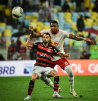 Imagem ilustrativa da imagem Apesar de derrota, técnico elogia Bragantino diante do Flamengo