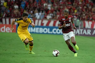 Imagem ilustrativa da imagem Desfalcado, Flamengo tenta quebrar tabu histórico contra o Peñarol