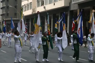 Imagem ilustrativa da imagem Desfile celebra Independência com tradição e orgulho em Niterói