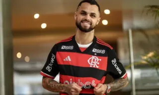 Imagem ilustrativa da imagem Flamengo anuncia oficialmente retorno do atacante Michael