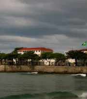 Imagem ilustrativa da imagem Frente fria chega ao Rio de Janeiro com chuva e alívio no calor