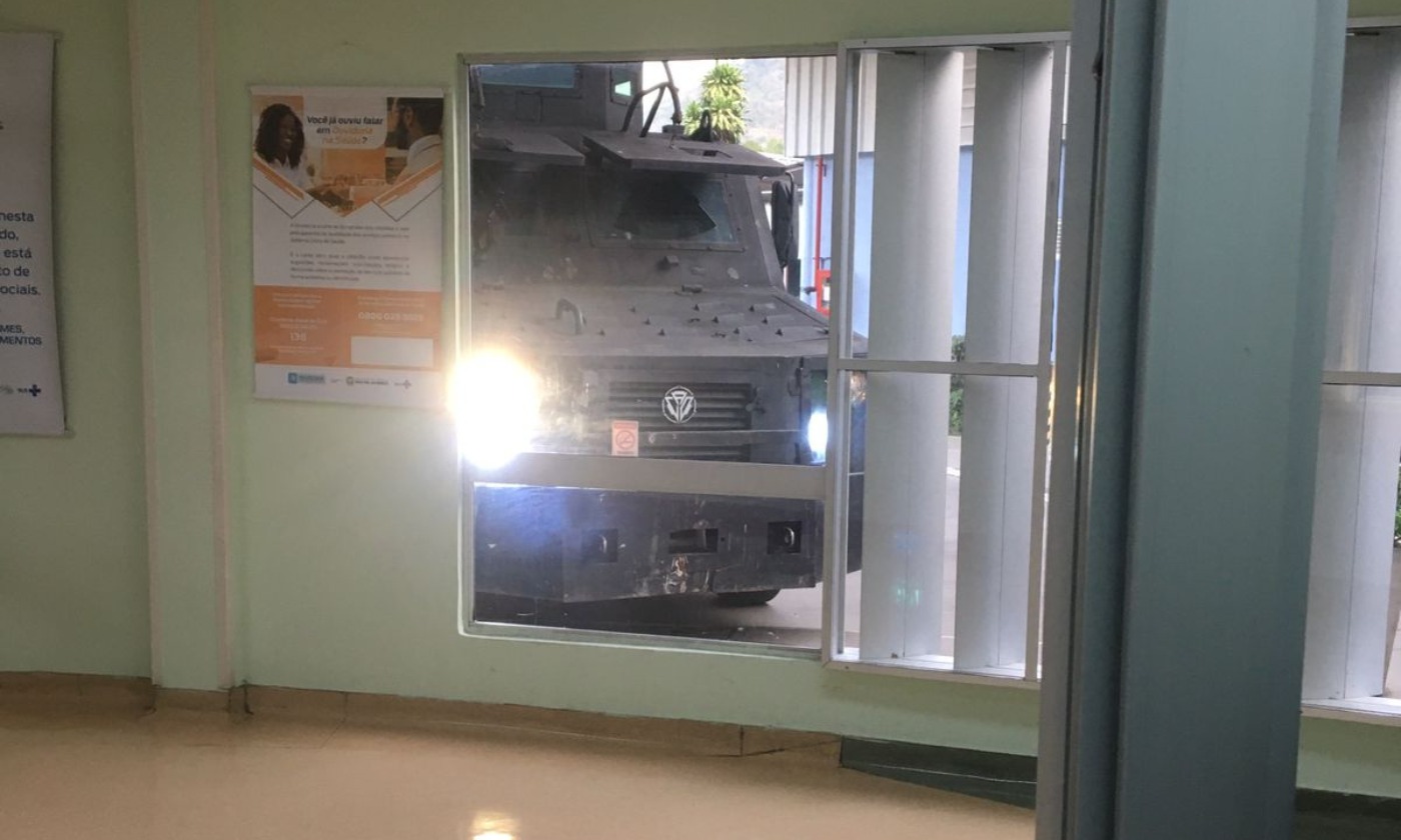 Imagem ilustrativa da imagem Homem é socorrido no caveirão da PM a hospital de São Gonçalo