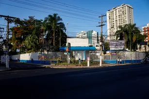 Imagem ilustrativa da imagem Niterói lança projeto para acabar com enchentes em Icaraí; entenda